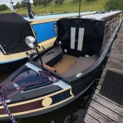 Grape Escape – 58ft Semi Traditional