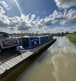 Jack Frost – 45ft Semi Traditional