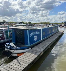 Jack Frost – 45ft Semi Traditional